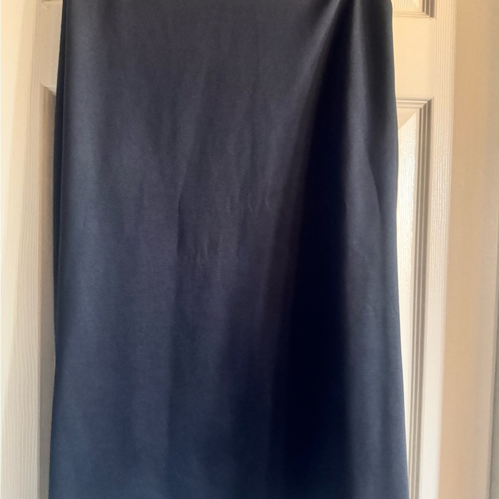 Elegant Black Skirt
